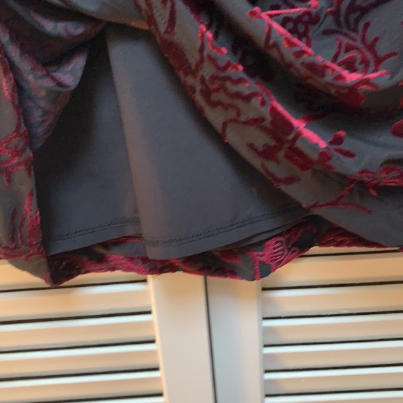 Dress - Picture 6 of 6